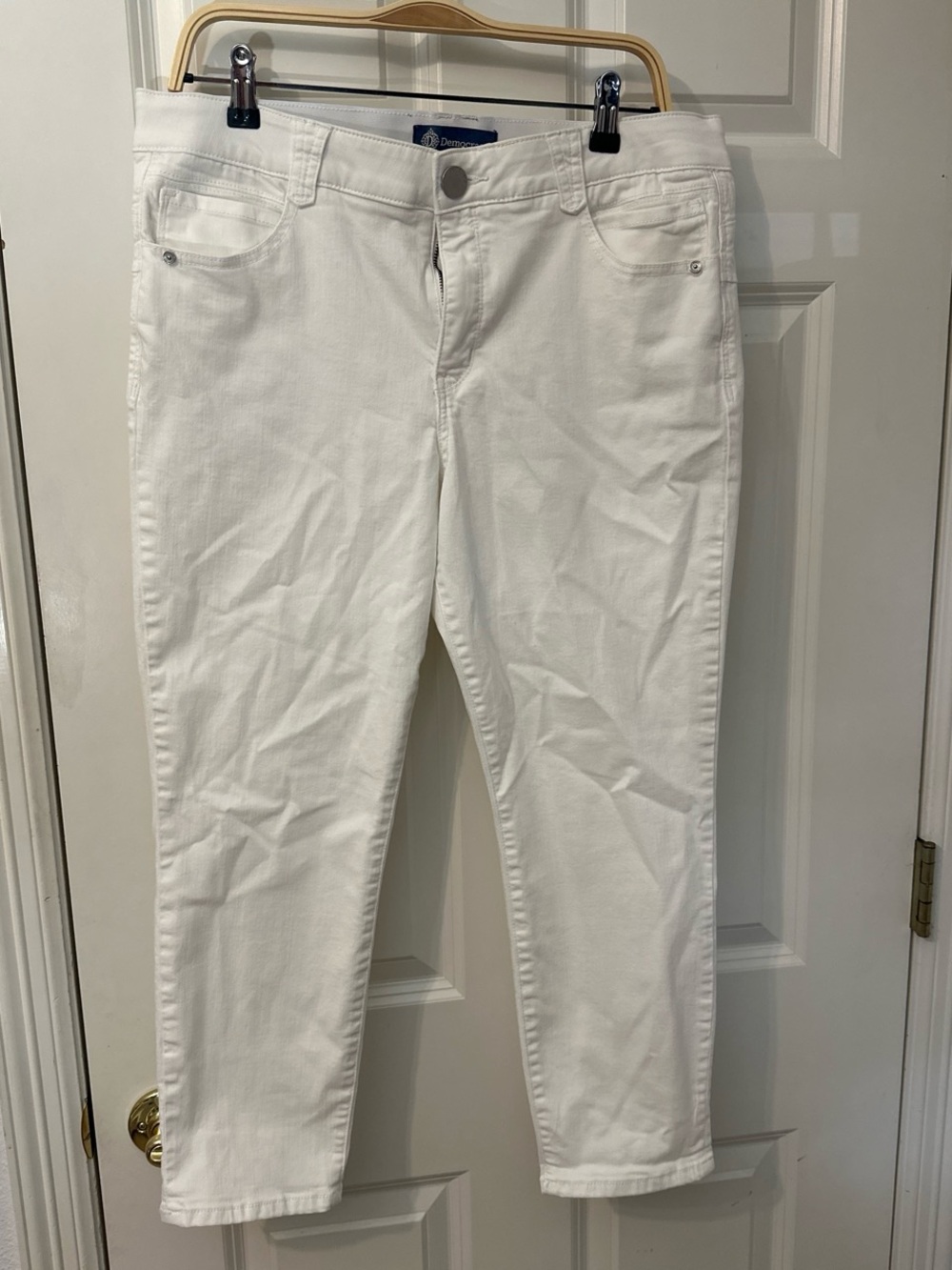 Democracy White Women’s Jeans - Comfortable Everyday Fit